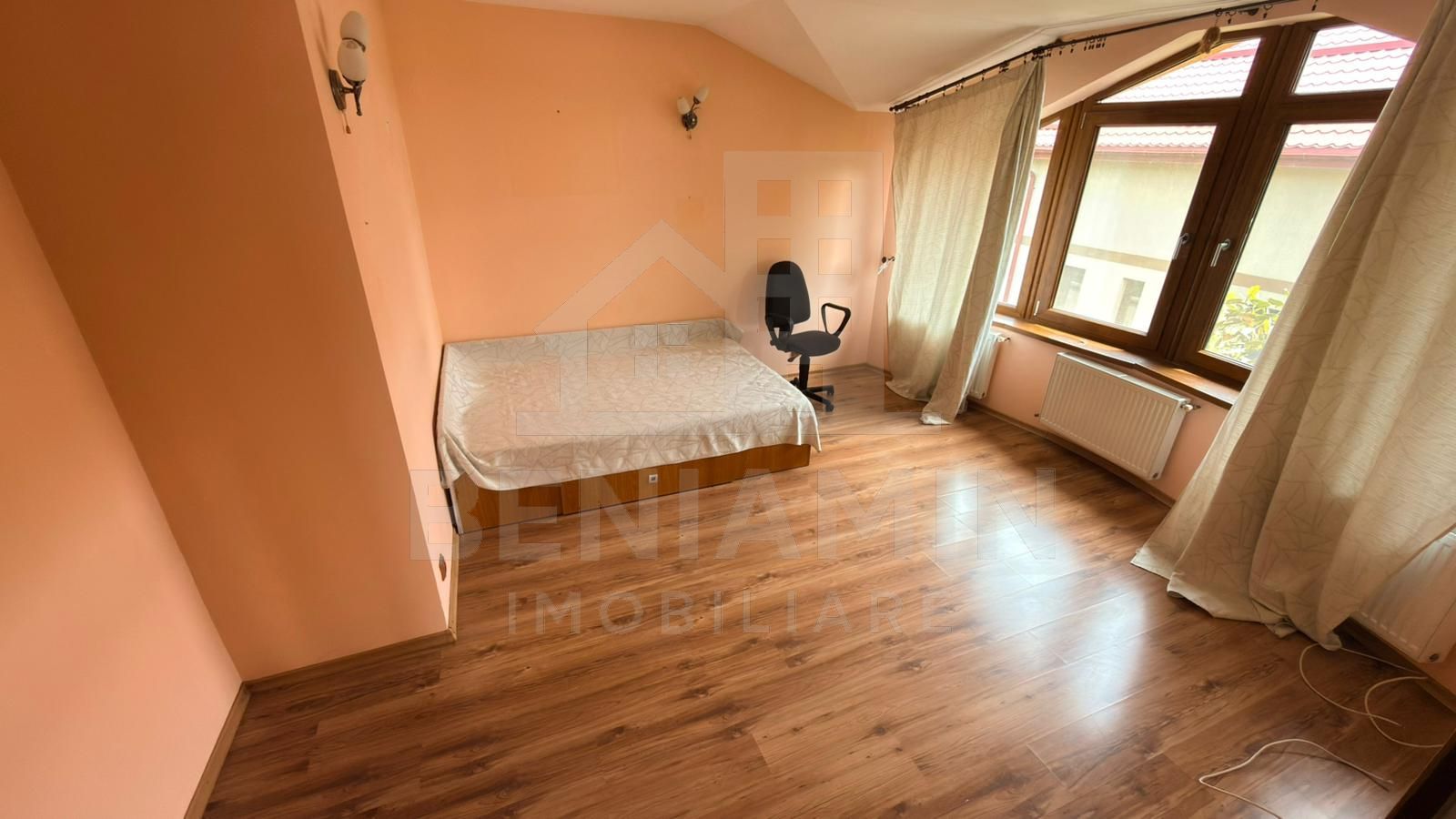 Vila eleganta in zona Ford– Confort si intimitate pe alee privata - Poză 7