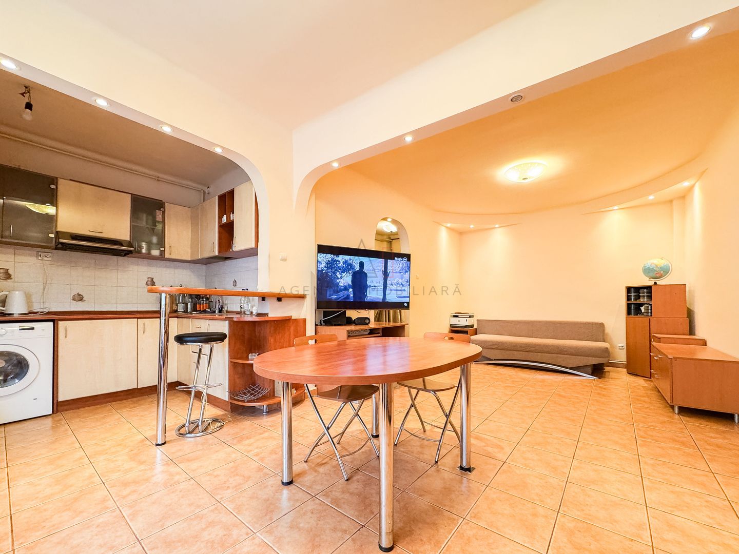 Ap 2 Camere /66 mp / 2 bai/Dacia/ Toamnei 120.000 E - Poză 1