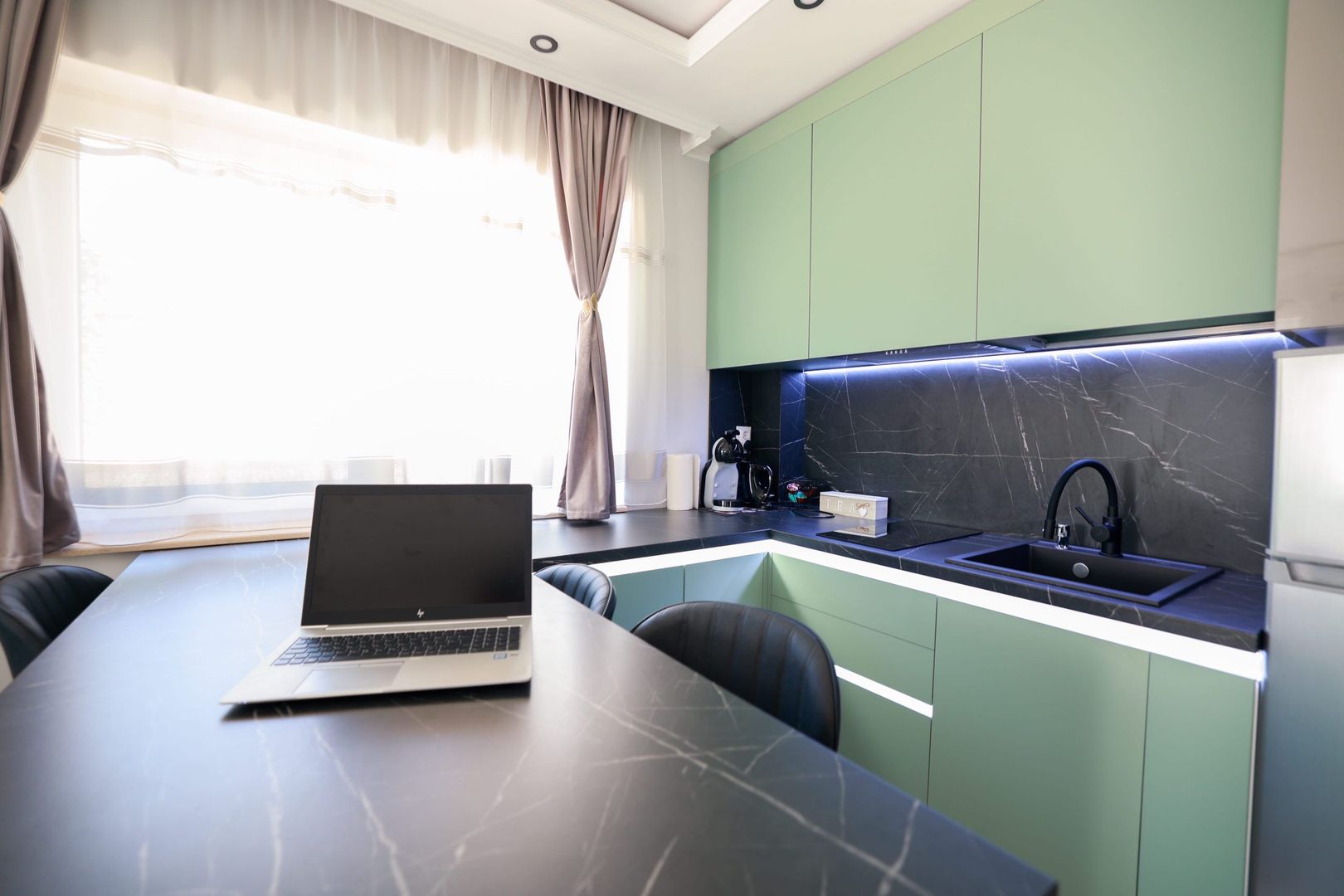 Apartament PREMIUM 2 camere 50 mp - Parcare - Iulius Mall - Poză 4