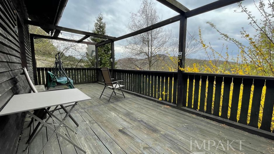 Cabana din lemn cu panorama superba asupra Florestiului - Poză 15
