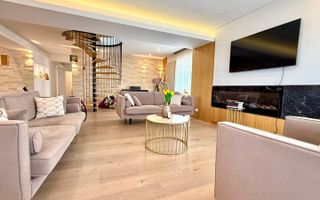 PENTHOUSE DE LUX CU VEDERE PANORAMICĂ | Parcare | CARTIER BUNĂ ZIUA - Poză 1