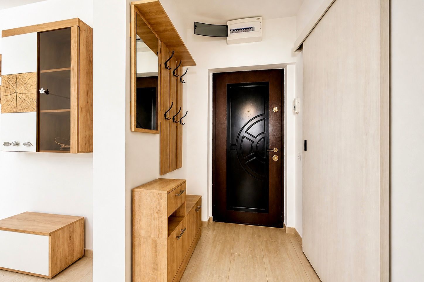 Apartament 2 camere, str. Campia Libertății, amenajat și mobilat - Poză 5