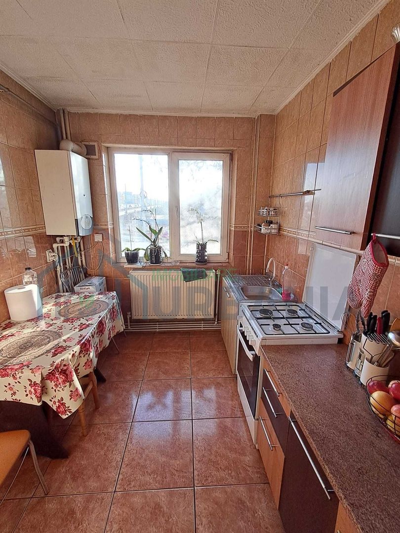 Închiriez apartament 3 camere Iasi, Podu Ros - Poză 7