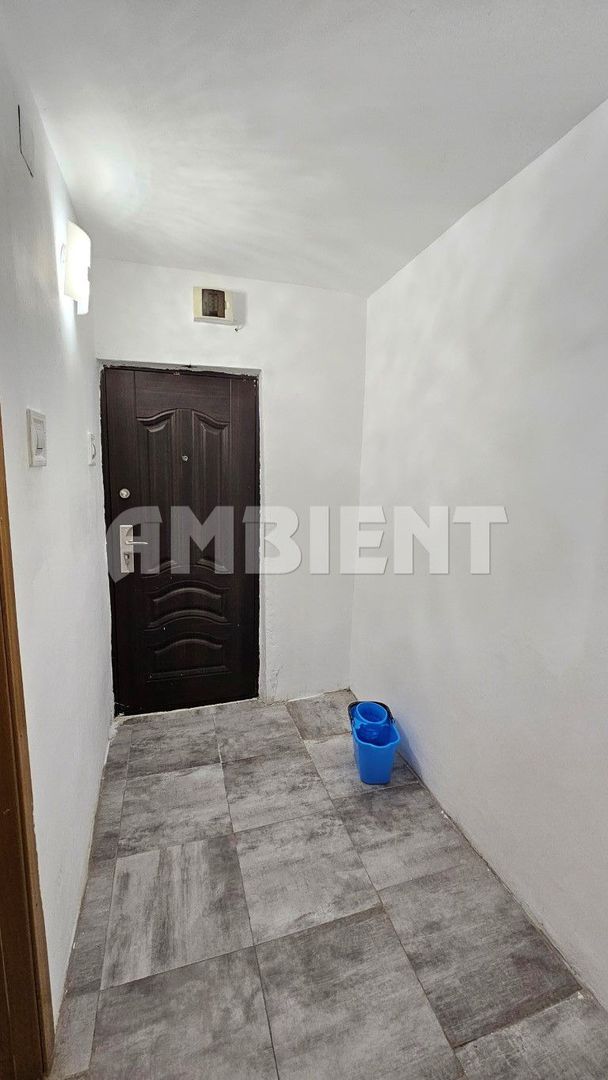 Garsoniera etaj 3, mobilată și utilată, zona Metalurgiei; - Poză 4