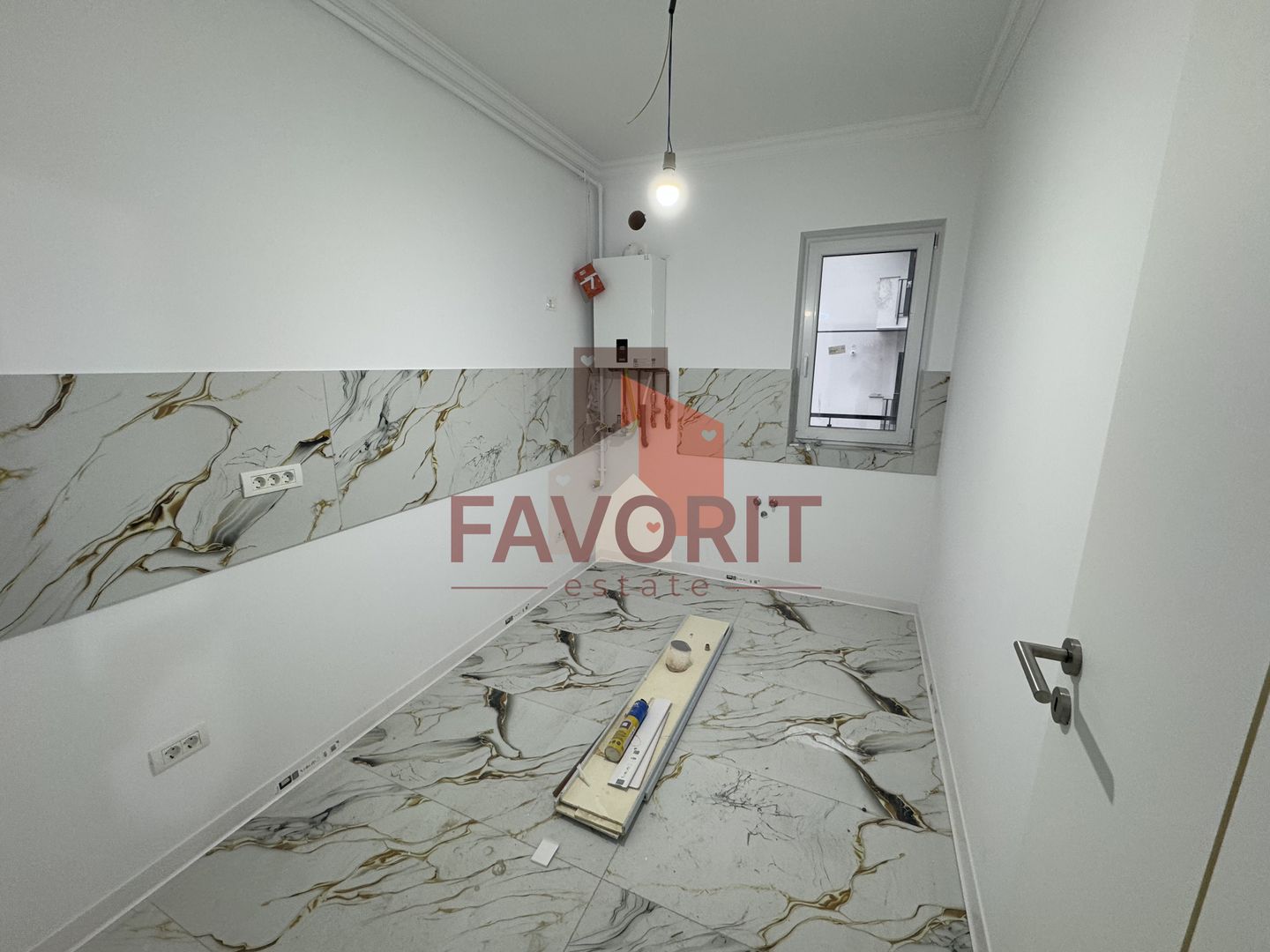 Etaj 1. Bloc nou. Loc de parcare inclus - Poză 10