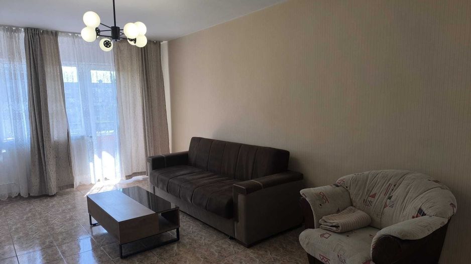 De Închiriat 2 Camere, Bd. Unirii,  3 Balcoane, Loc de Parcare - Poză 2