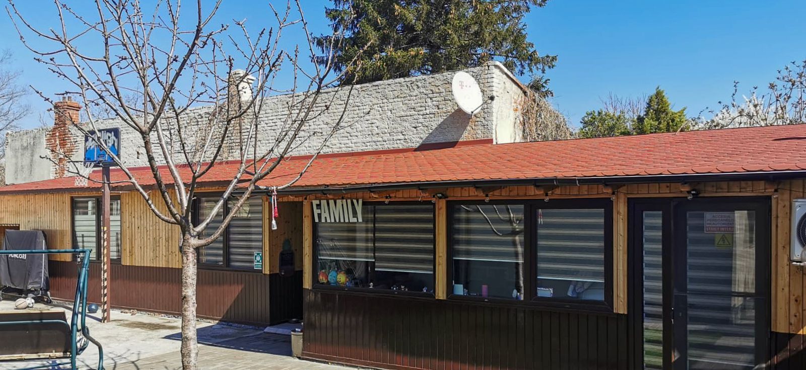 Descoperă Eleganța și Rafinamentul: Vila de Vis pe un lot generos - Poză 9