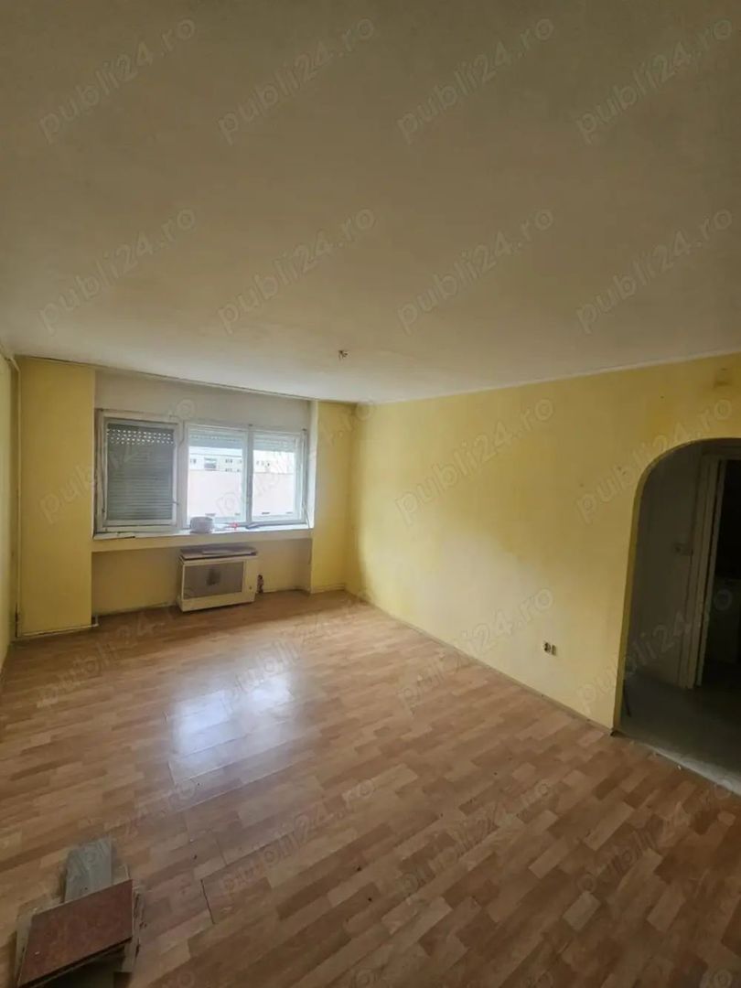 BRASADAS vinde apt 3 cam NEFINISAT etaj 4/4 in Micro 16. - Poză 6