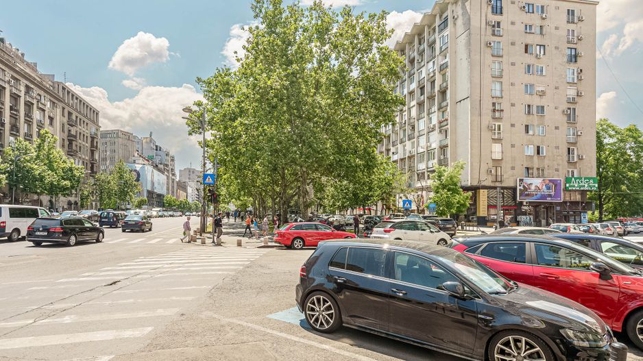 Apartament 2 camere Metrou Piata Romana Blocul EVA Comision 0% - Poză 1