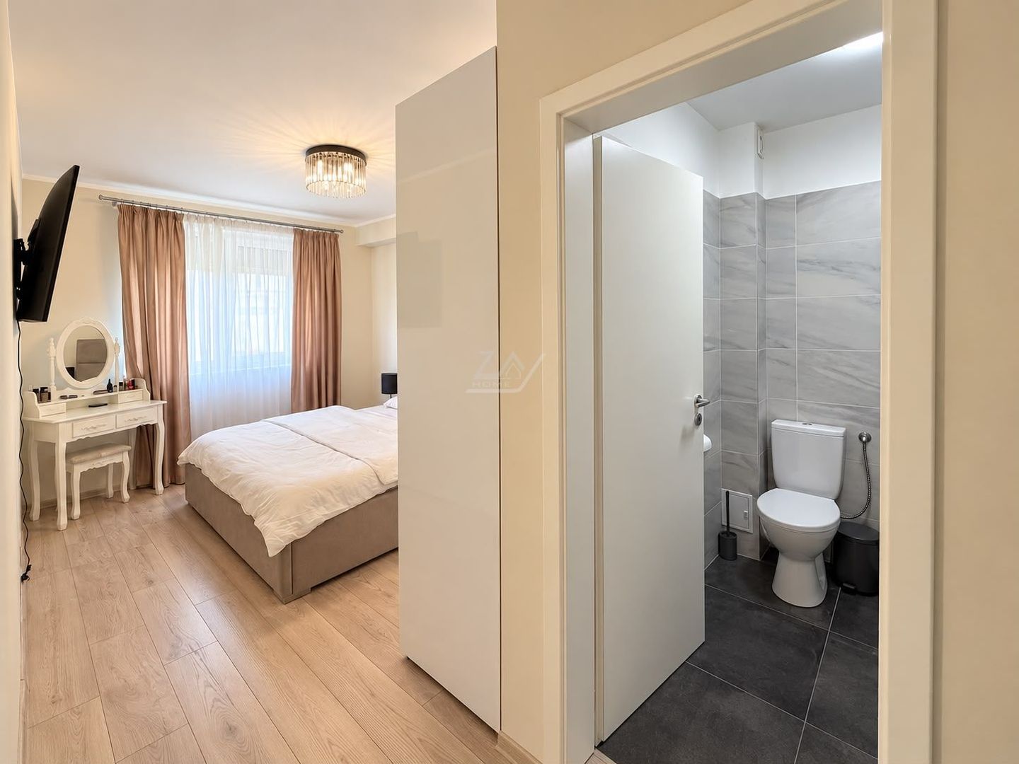 Mobilat si utilat complet. 2 bai. Asfalt. Disponibil imediat. - Poză 8