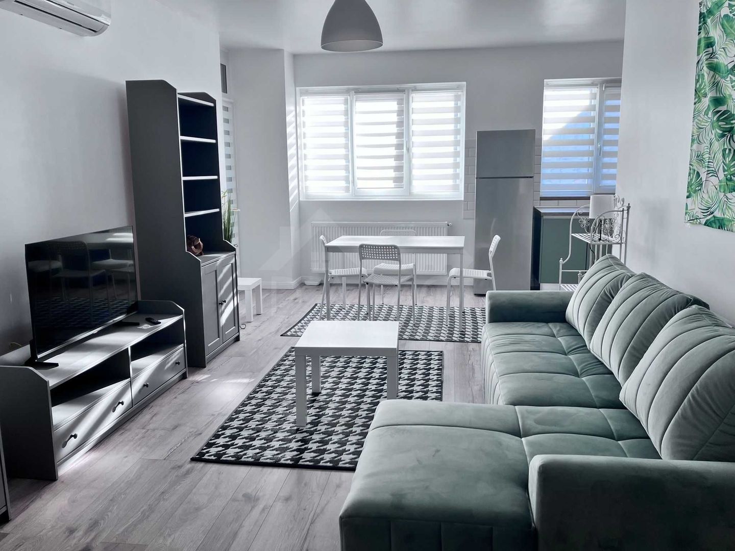 Apartament cu 2 Camere de Închiriat la Concept 9 - Poză 1