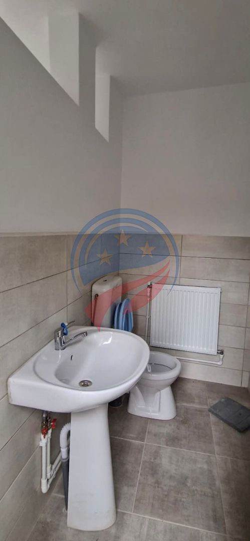 Spațiu comercial open space de închiriat – 12 €/mp ＮＥＧＯＣＩＡＢＩＬ - Poză 8