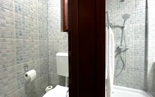 Casa spațioasă și primitoare cu garaj dublu, în Braytim – Soarelui - Poză 31