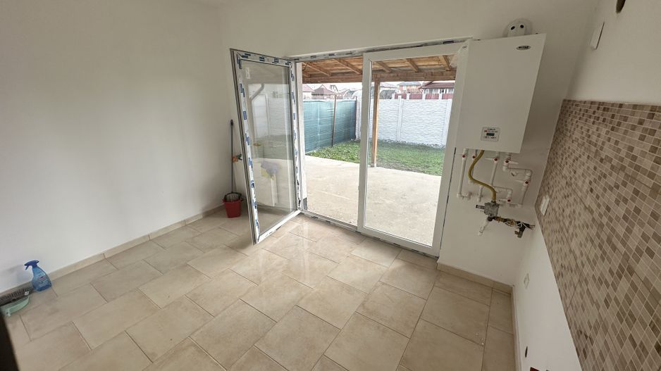 CASA INDIVIDUALA CRIZANTEMEI, PE PARTER, CURTE LIBERA 186 MP, COMIS 0% - Poză 6