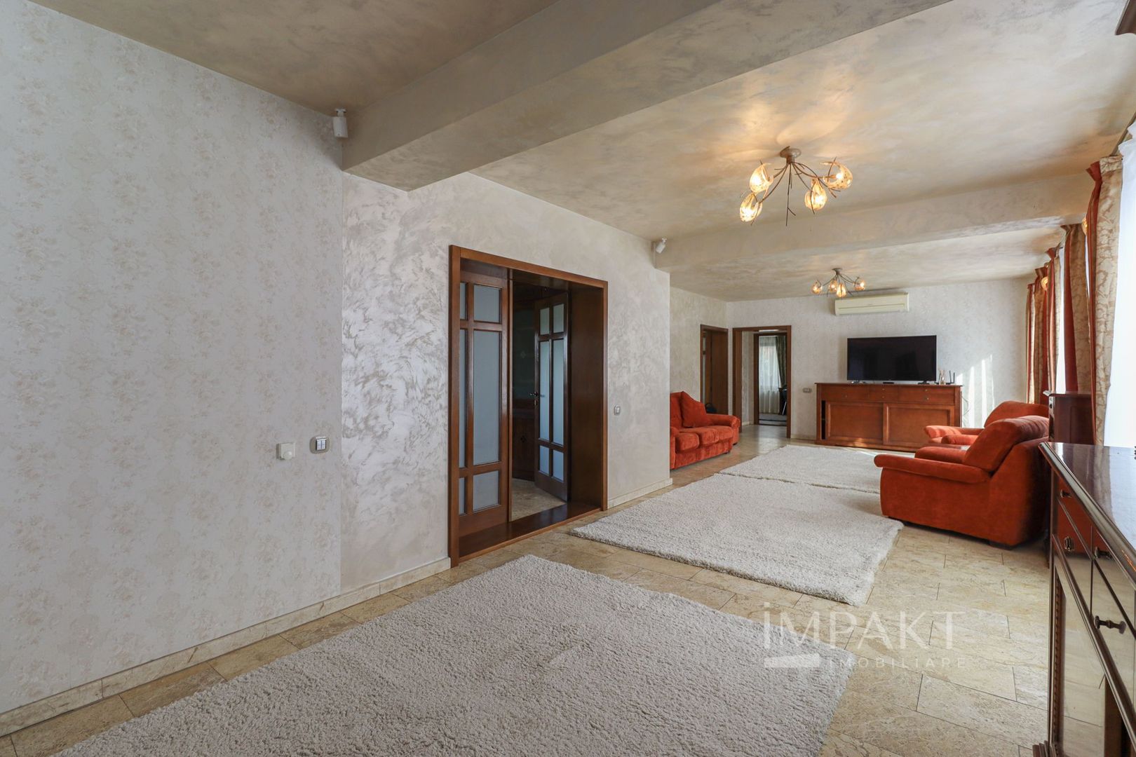 Casa deosebita cu teren de 900mp in cartierul Faget - Poză 6