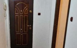 CHIRIE APARTAMENT 3 CAMERE 1 MAI - Poză 2