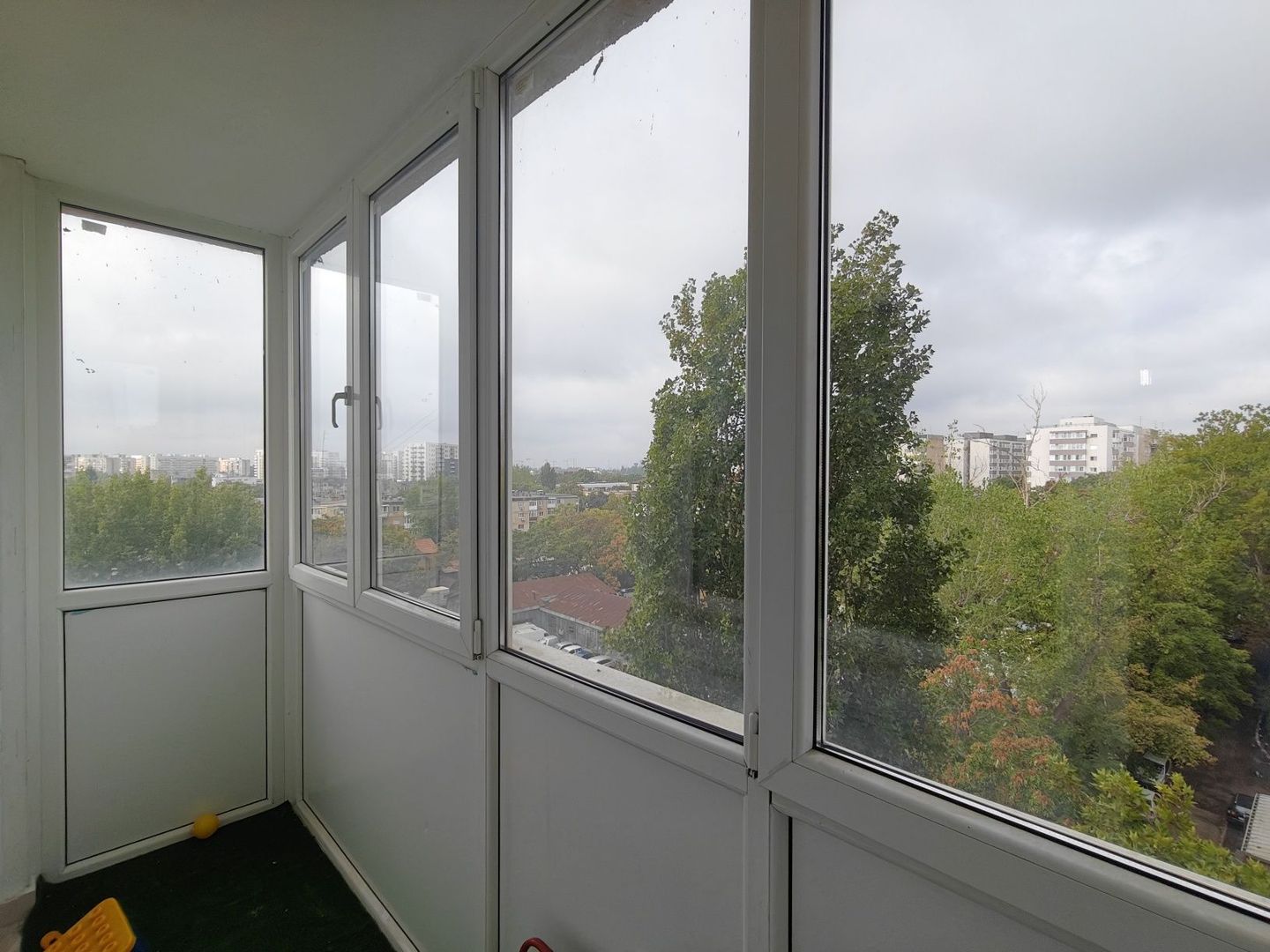 De închiriat: garsonieră metrou Lujerului - Gorjului - Poză 8