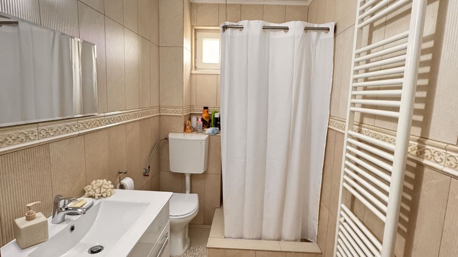 Vilă spațioasă cu 6 camere – Cartierul Viena, Oradea - Poză 8