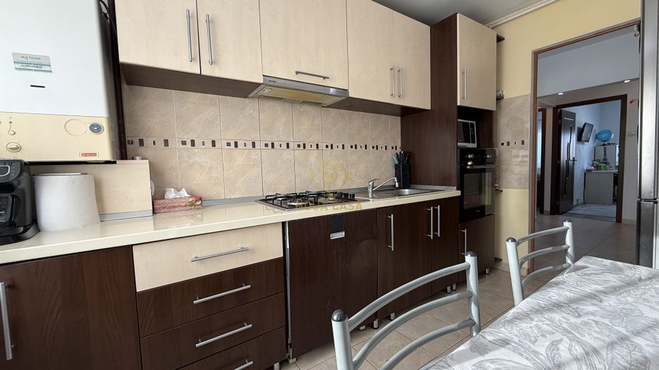 De vanzare Apartament Decomandat 3 Camere Zona Buna/Mobilat/Utilat - Poză 6