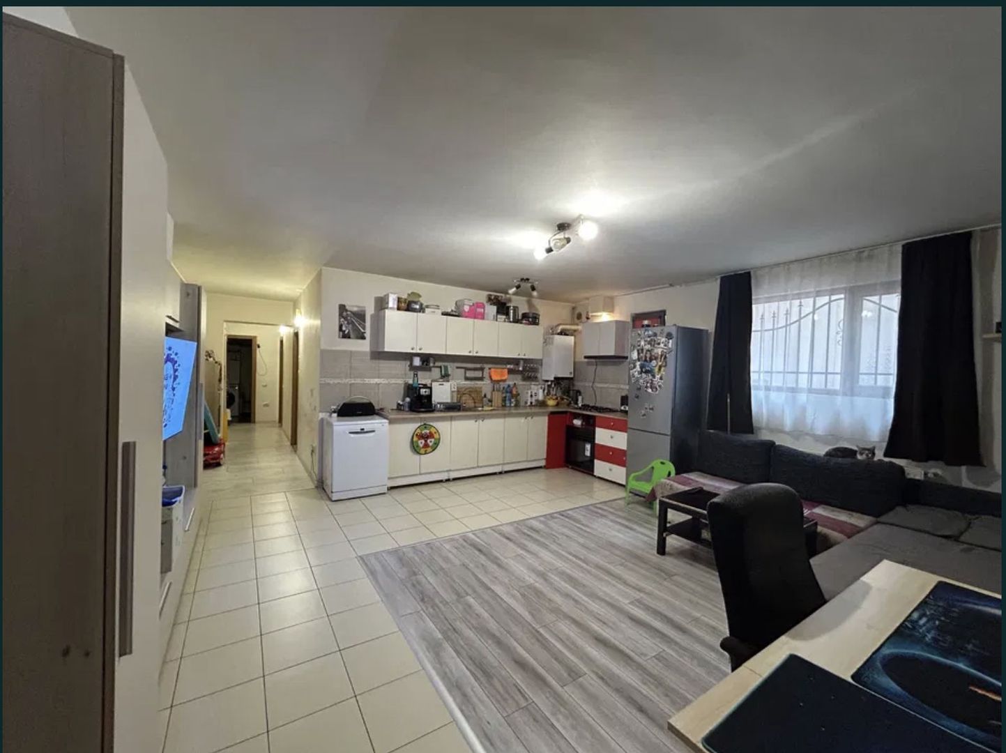 De vanzare Apartament 3 camere Sos. Chitilei - Poză 2