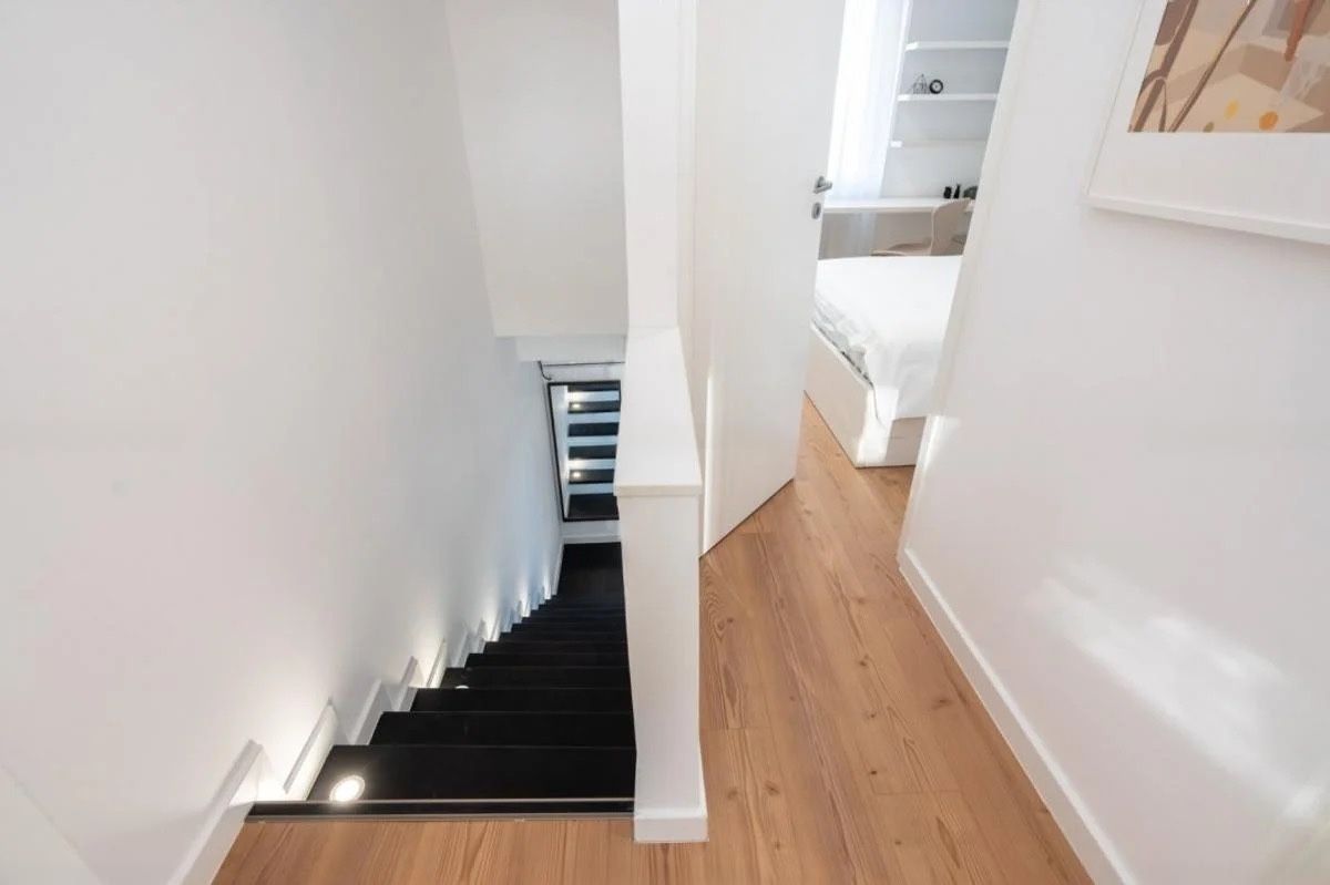 Rent I Spectacular Duplex Apartment with Terrace and Stunning View - Poză 8