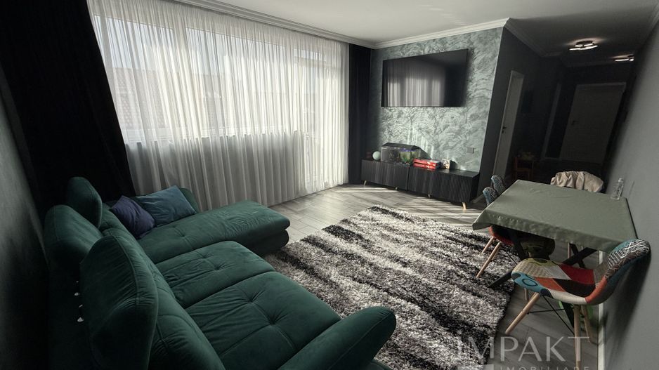 Apartament spatios cu 3 camere in Floresti (Sub Cetate) - Poză 12