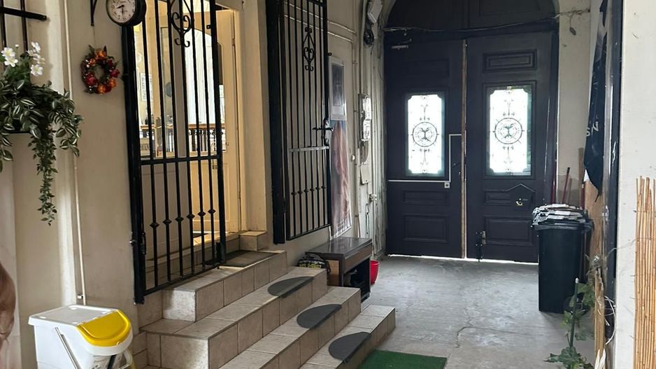 Spatiu comercial situat ultracentral, Pret 310.000 eur neg.comision 0% - Poză 2