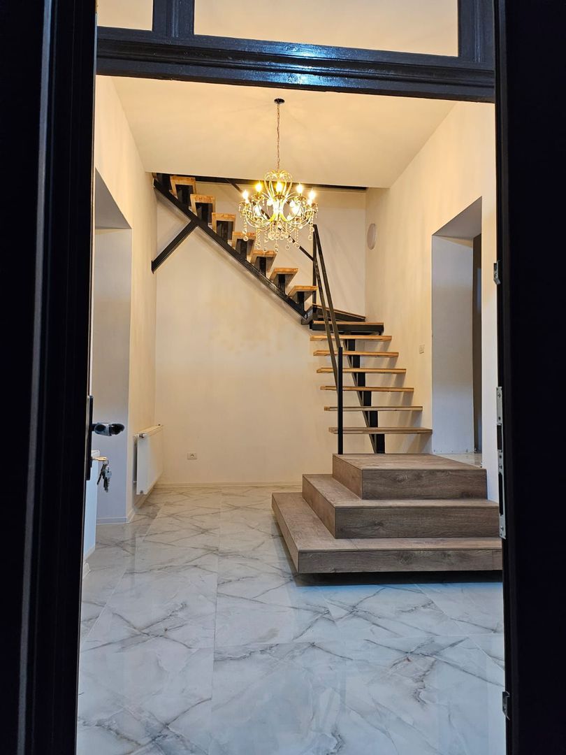 Vila in stil Art Nouveau | Mosilor, Noul Centru Vechi | Curte 150mp - Poză 3