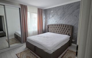 Apartament 3 camere si curte proprie - Poză 3