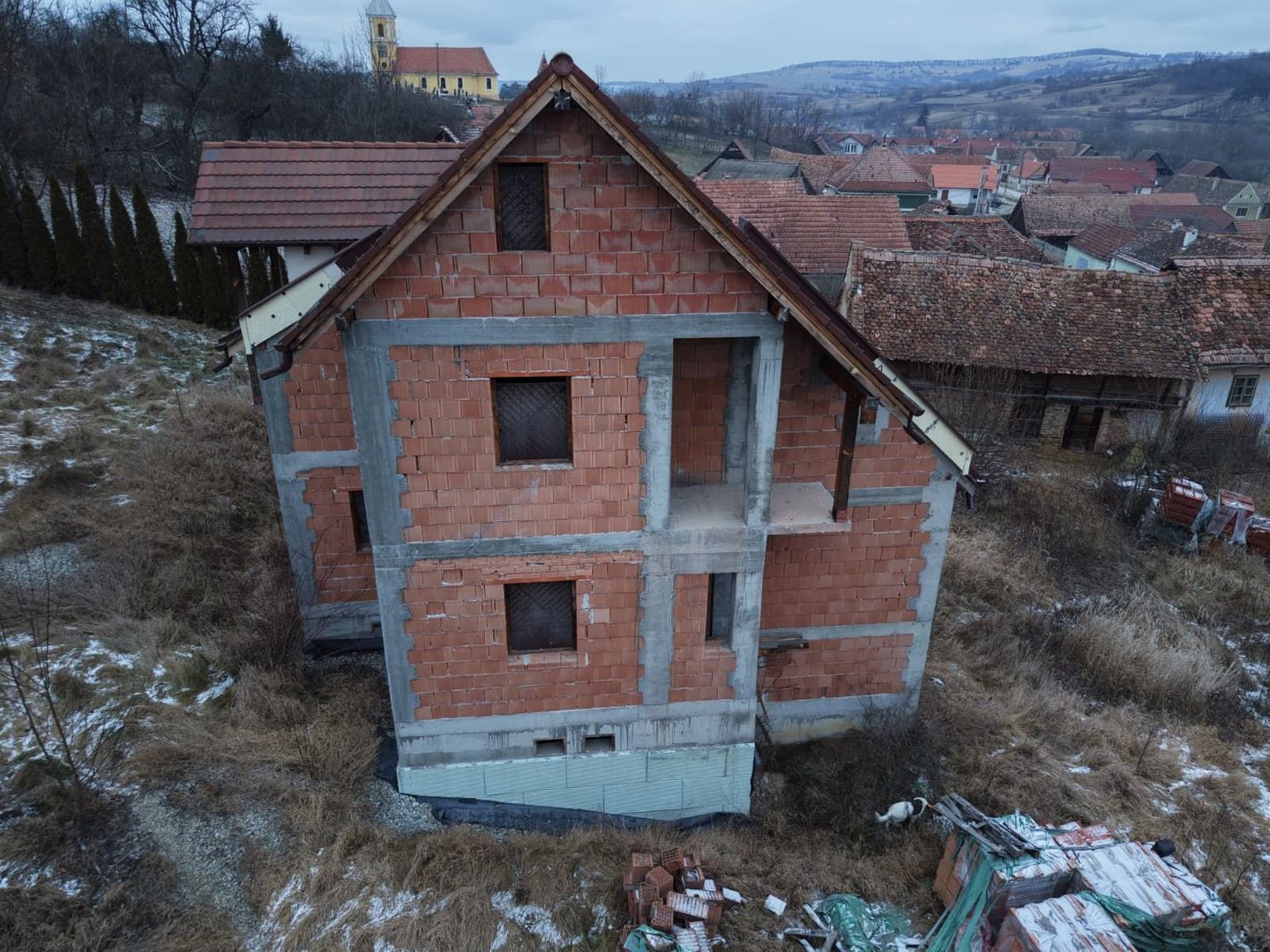 De vânzare casă la roșu Chirpăr - Poză 2