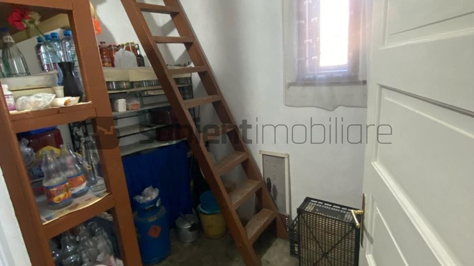 Casa zona Rogerius, strada Iasomiei - Poză 8