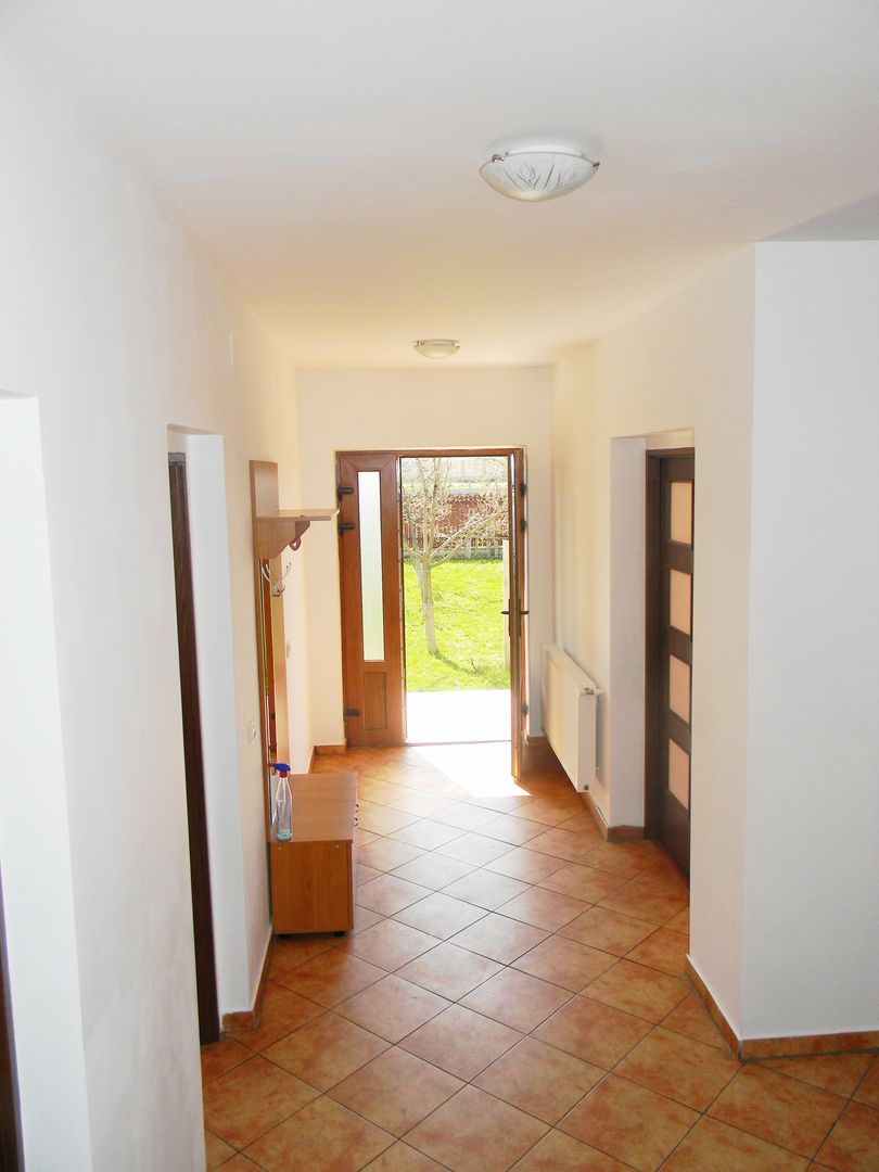 Vila mobilata si teren 1200mpBrasov-Harman - Poză 12