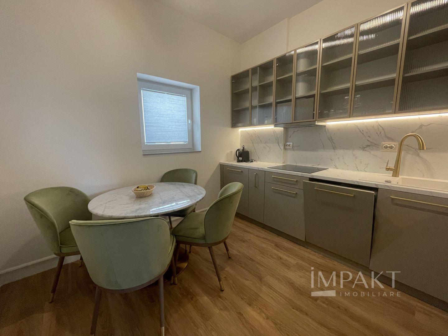 Apartament cu 2 camere, LUX in zona UMF - Poză 7