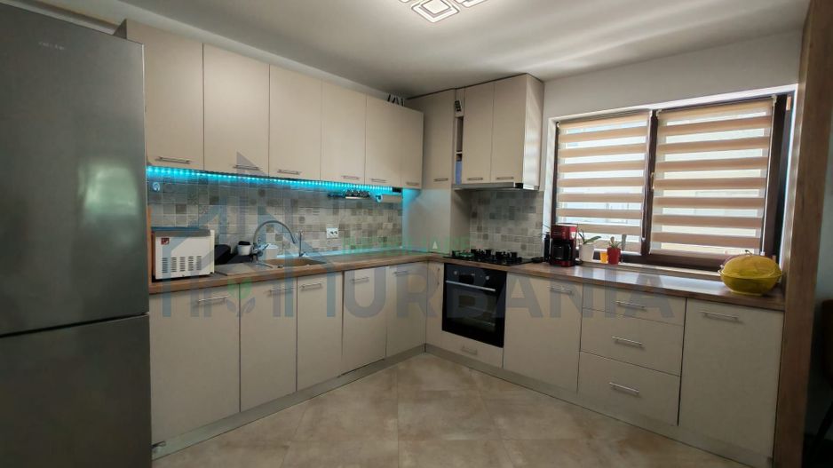 Apartament 3 camere de vânzare - Astoria Lux Residence, Lunca Cetățuii - Poză 2