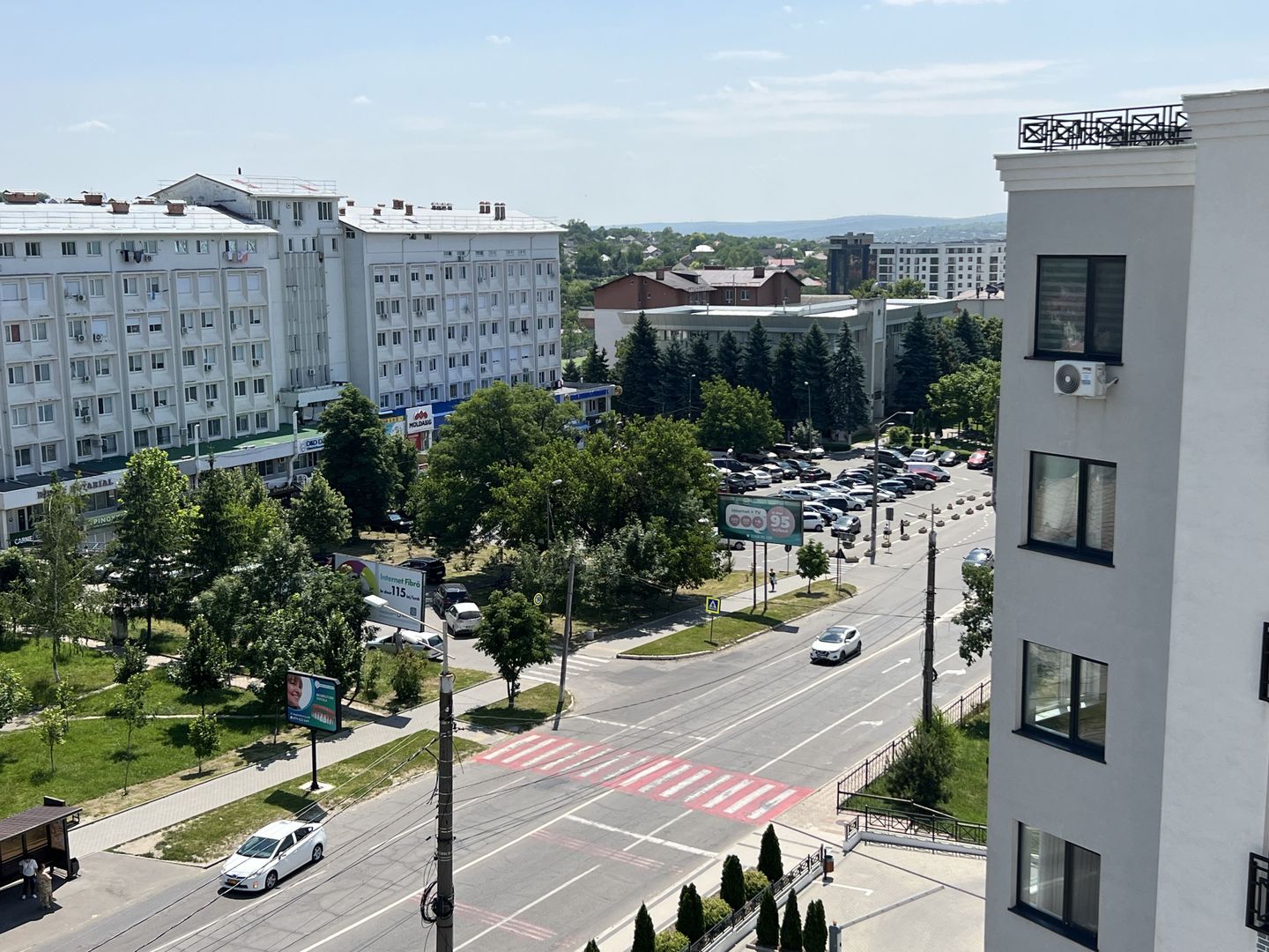 Apartament cu 1 odaie+living în Ialoveni - Poză 3