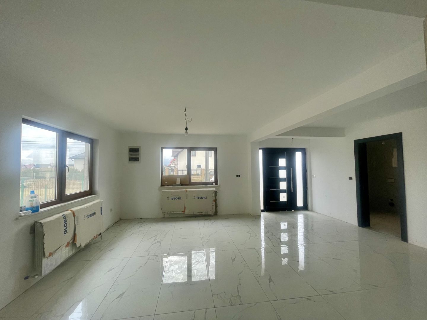 CASA INDIVIDUALA MODERNA | 600 MP TEREN | GARAJ | RADAUTI - Poză 5