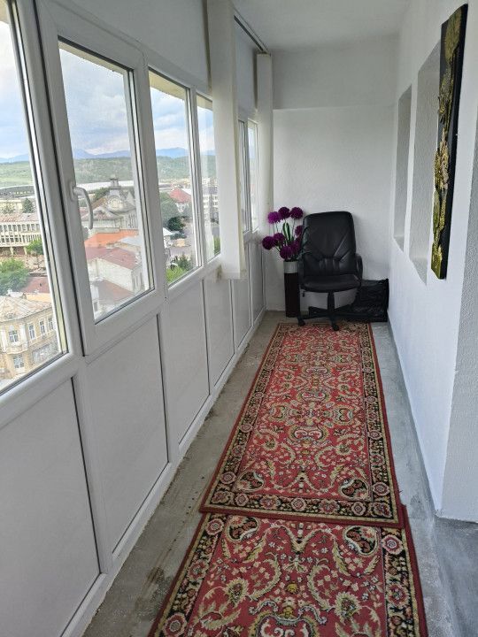 Apartament 3 camere situat în centrul orașului Târgu Jiu, pe pietonală - Poză 8