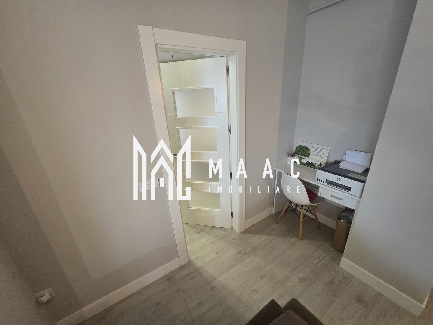 Apartament 3 camere 2 bai 2 balcoane loc de parcare subteran zona Turnisor - Poză 10
