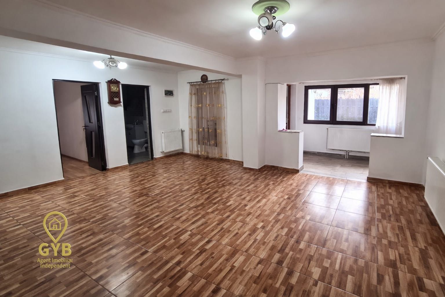 Casă de vânzare – zonă centrală, Strada Primăriei, constructie 2016 - Poză 1