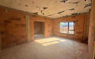 Sanmihaiu Roman,1/2 Duplex , Parter, 3 camere,o baie ,Terasa Acoperita - Poză 6