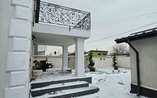 Casă / Vilă cu 5 camere de vânzare în Craiova - Poză 4