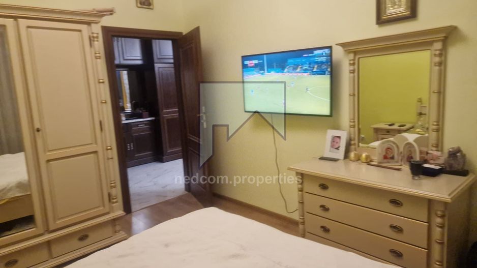 Vanzare Apartament lux de 3 camere in zona Jiului - Poză 25