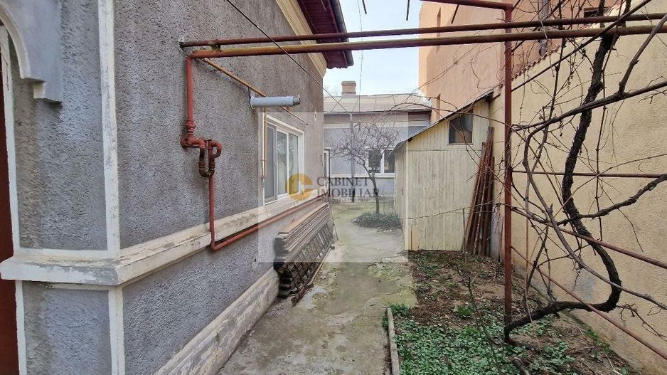 Casă 5 camere de vânzare | Zona Ion Mihalache | Teren 258 m² - Poză 3