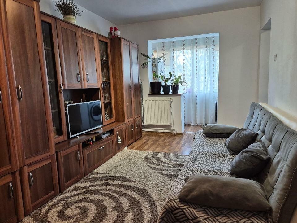 Sagului | 3 Camere | Etaj Intermediar | Centrala Proprie. - Poză 1