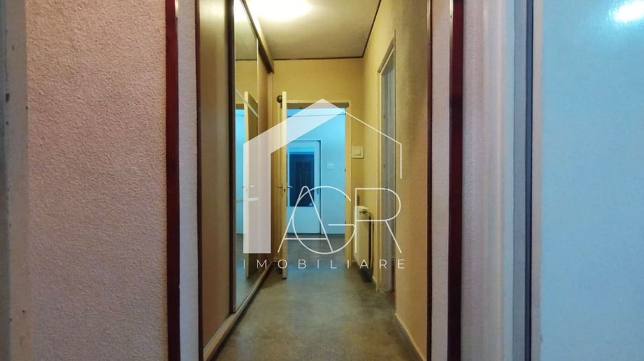 Apartament cu 4 camere, zona Nord - Poză 5