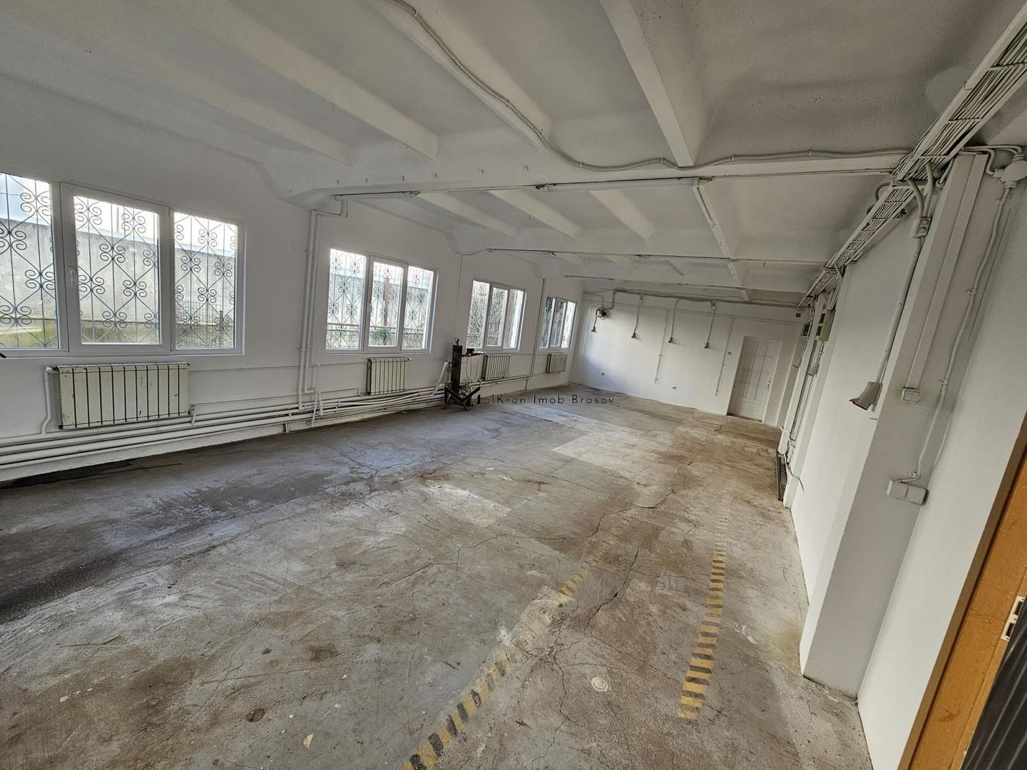 Clădire ideală pentru producție și birouri Bartolomeu - Poză 1