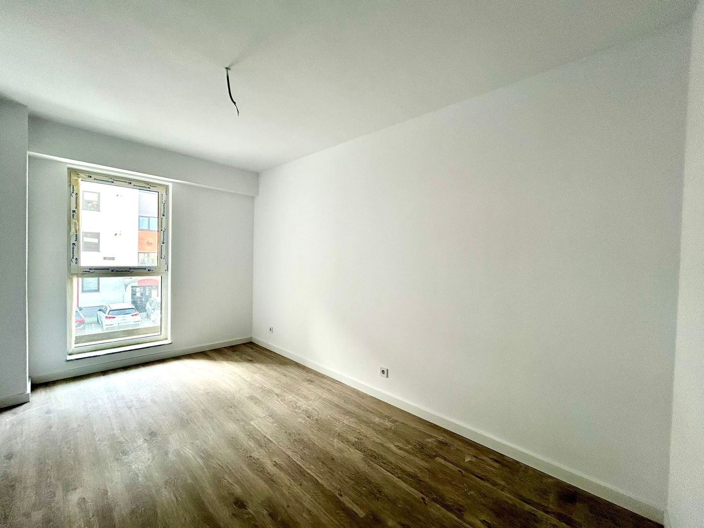 Apartament cu 3 camere de vânzare în Muzeul Apei, Floresti - Poză 6