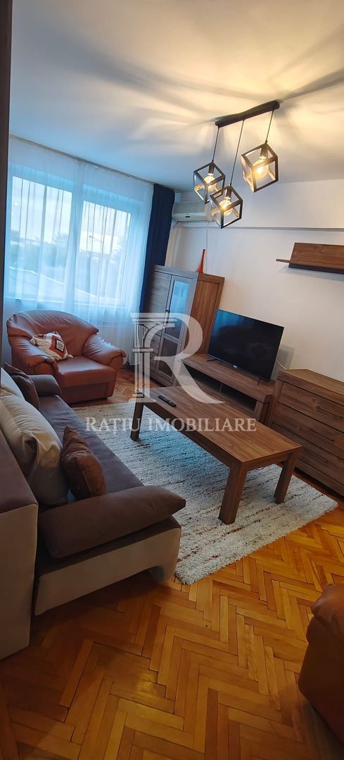Apartament cu 3 camere | Calea Aradului | Etajul 2 | Oradea - Poză 3