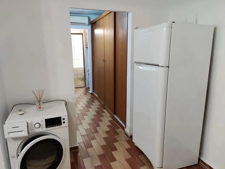 AP. 3 CAMERE GORJULUI, LOC PARCARE, BOXA SUBSOL, CENTRALA TERMICA - Poză 7