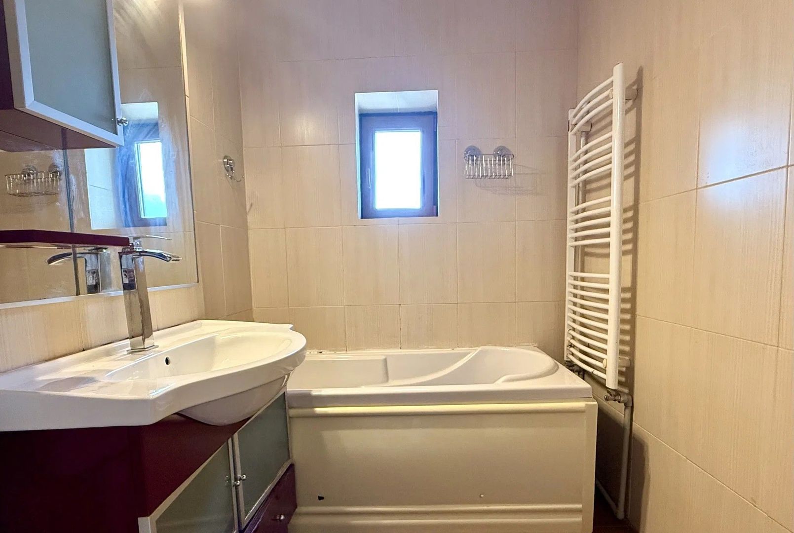 Apartament amplu si luminos, trei camere decomandat, Nicolae Titulescu - Poză 8